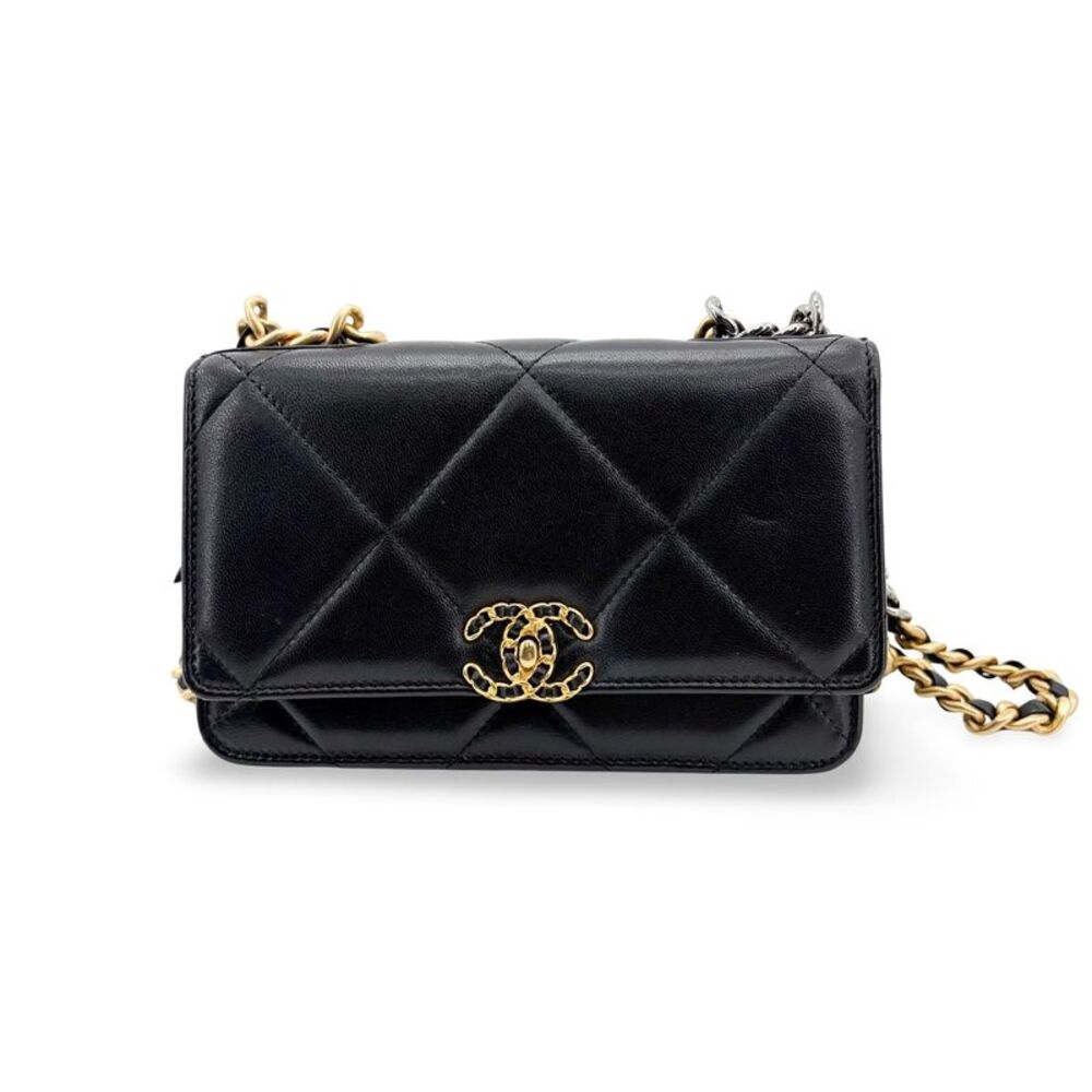 Chanel 19 Wallet on Chain Black